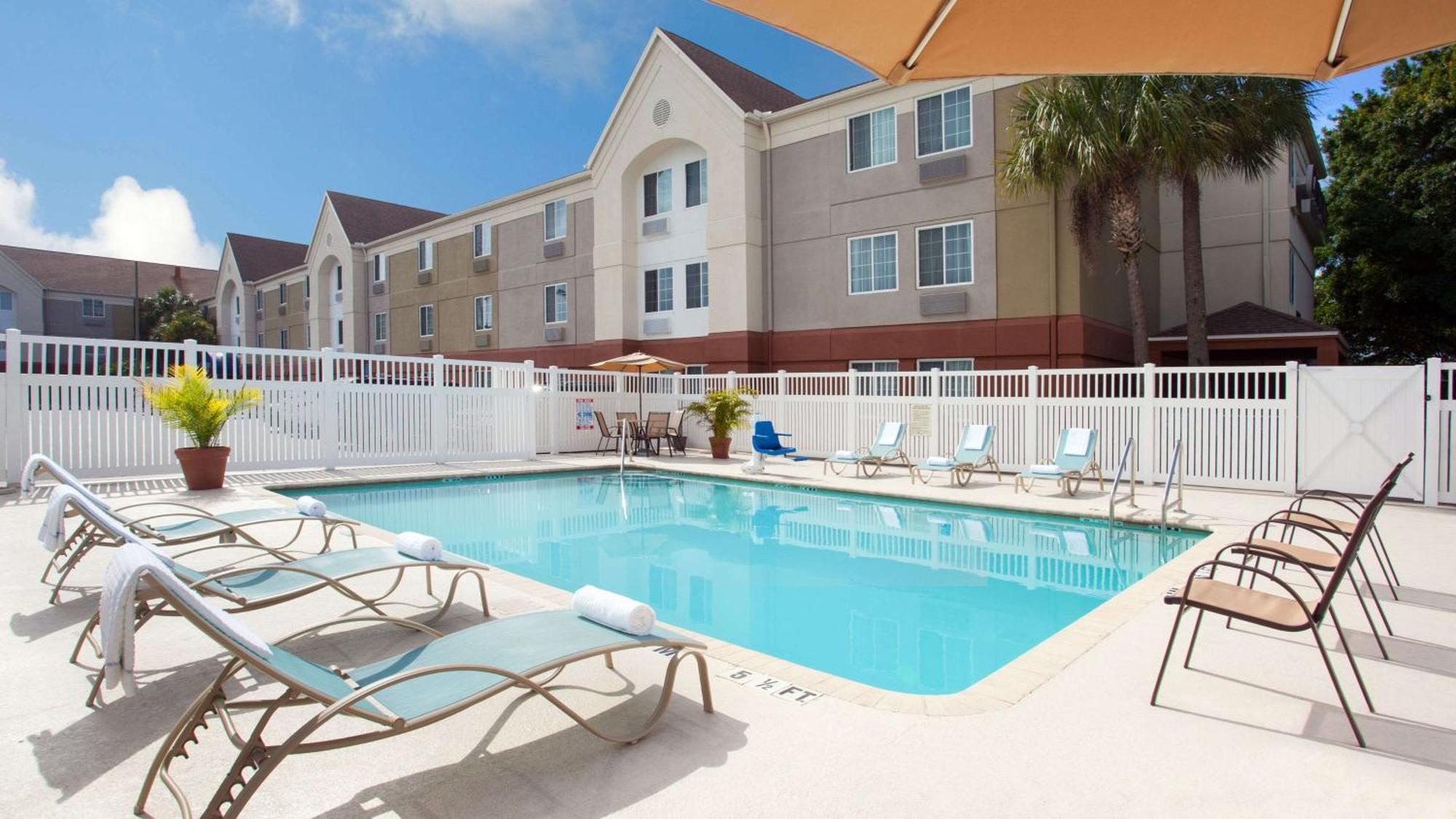 Sonesta Simply Suites Clearwater Exterior foto